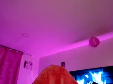 Chaturbate Live Porn of barbie20_