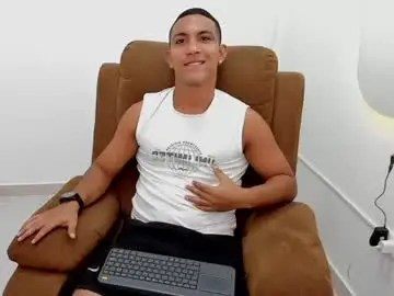 Chaturbate Watch Live Sex Cams of chris_arthus