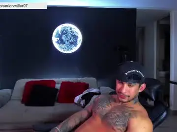 Chaturbate Live Porn of dammianmilleroficial