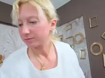 Chaturbate Live Sex Cam of natalie_bitton