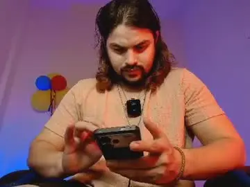 Chaturbate Live Sex Cam of derek_vow
