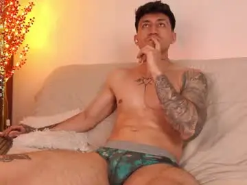 Chaturbate Live Sex Cam of latin_green_eyes_