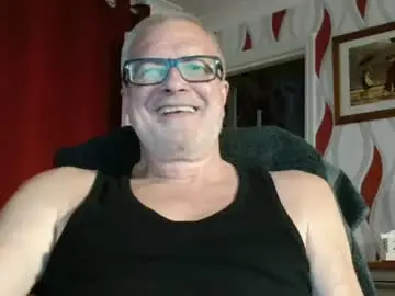 Chaturbate Live Sex Cam of daddiescockforyou