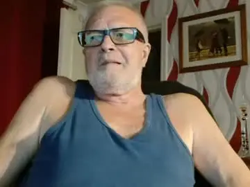 Chaturbate Live Sex Cam of daddiescockforyou