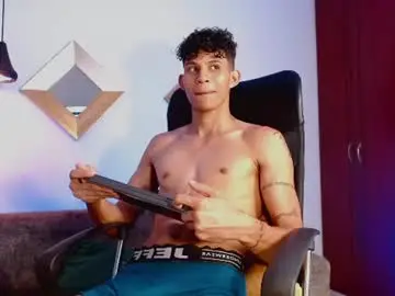 Chaturbate Adult Video Chat of kamisuarezz