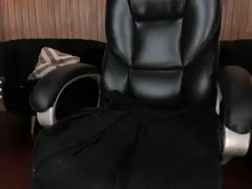 Chaturbate Live Sex of mialaurence_