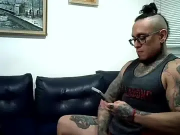 Chaturbate Best live sex cam show of ayrton_naffah2