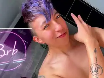 Chaturbate Live Sex Cam of boy_trans
