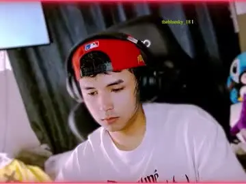 Chaturbate Live Sex of thebluesky_18