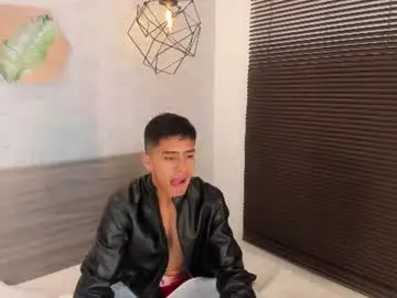 Chaturbate Adult Video Chat of alejo_jones_