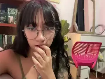 Chaturbate Adult Video Chat of emilady_888