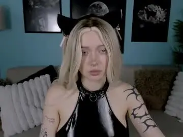 Chaturbate Nude Webcam of friend_zone_