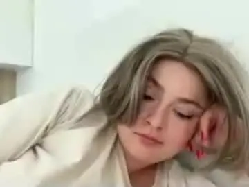 Chaturbate Free Porn Cam of emily_morning_dew