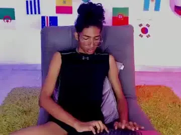 Chaturbate Sex Cam of triiangel_latinboy