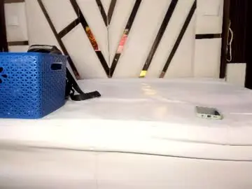 Chaturbate Live Sex Cam of valentina_eboni