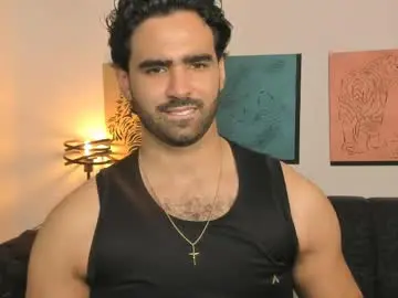 Chaturbate Best live sex cam show of bradleymartin7