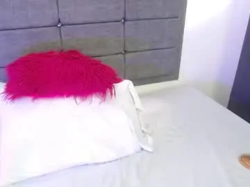Chaturbate Best live sex cam show of emily_milff