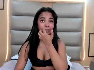 Chaturbate Best live sex cam show of miaroggerss