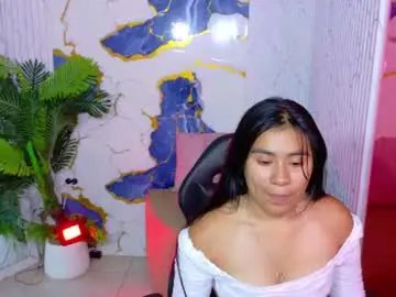 Chaturbate Adult Webcams of aveline_tay