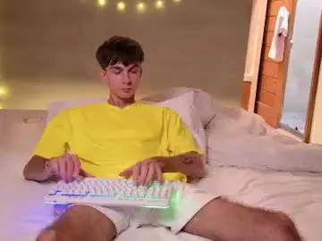 Chaturbate Live Sex Cam of jerry_lucky