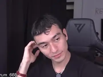 Chaturbate Live Sex of redrum_696