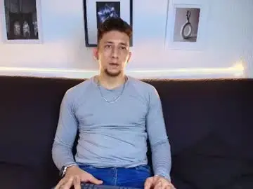 Chaturbate Private Sex Chat of emiliocum_24