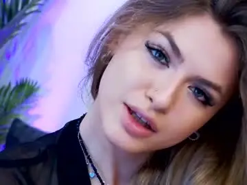 Chaturbate Live Sex Cam of nayaquinn