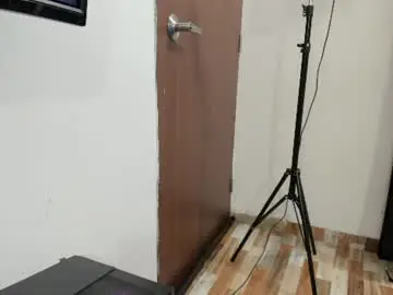 Chaturbate Free Porn Cam of blaack_and_white