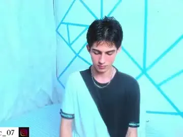 Chaturbate Live Porn of liam_scott77