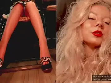 Chaturbate Live Sex Cam of totally_spy