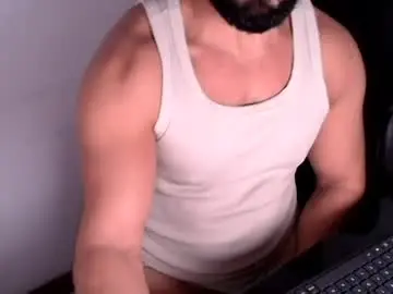 Chaturbate Free Live Porn of beard_top_guy