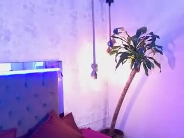 Chaturbate Nude Webcam of pixy_20