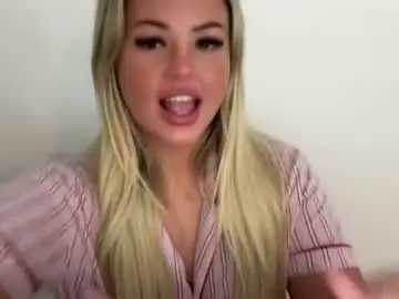 Chaturbate Sex Chat of averybabyyx