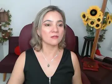 Chaturbate Live Sex of lilly_milf