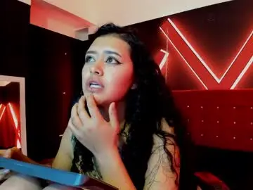 Chaturbate Watch Live Sex Cams of zoe_lara_34