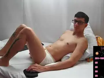 Chaturbate Adult Webcam of gyo_____