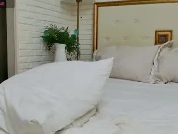 Chaturbate Watch Live Sex Cams of lilithvyre