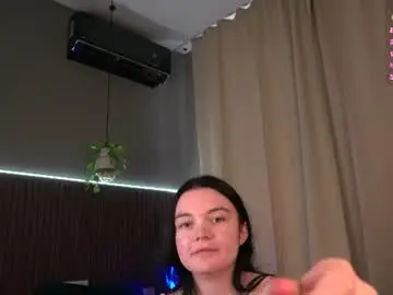 Chaturbate Live Sex Cam of emmasmall