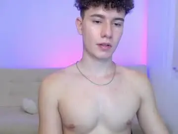 Chaturbate Live Porn of adrian_morelli