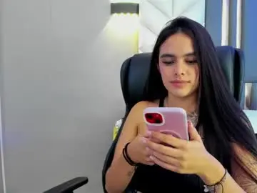 Chaturbate Nude Webcam of chloeharper_