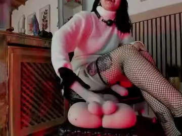 Chaturbate Best live sex cam show of madame_ibby