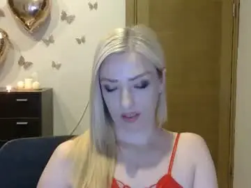 Chaturbate Live Sex Cam of wild_silk_desire