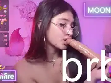 Chaturbate Free Live Porn of moonfiredance