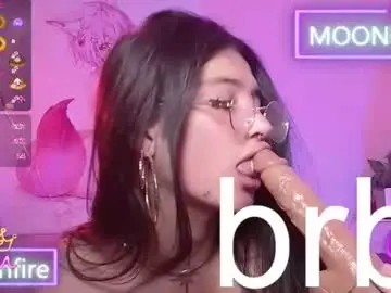 Chaturbate Adult Webcam of moonfiredance