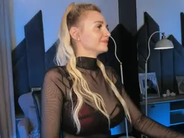 Chaturbate Live Sex Cam of _mila_lux_
