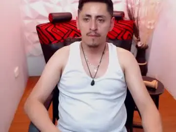 Chaturbate Best live sex cam show of alex_levi
