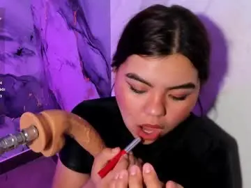 Chaturbate Adult Video Chat of salomee_bigboobs