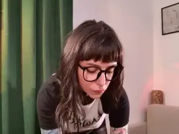 Chaturbate Free Porn Cam of hugme_