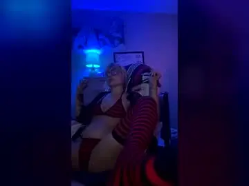 Chaturbate Free Porn Cam of queenbish90