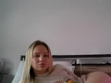 Chaturbate Watch Live Sex Cams of moon_light_girl